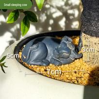 Karvės sodo ornamentas bonsai, akmenų sodui, kraštovaizdžiui ir veja, mikrokraštovaizdžiui su tvenkiniu ir vazoniniais augalais