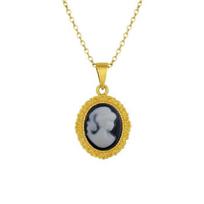 18 Karat Gold Plated Cameo Necklace for Women – Vintage Black and White Resin Medallion – 45 cm Chain – Elegant and Timeless Jewel