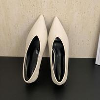 Fashion 2025 New Fashion Shallow Ladies Low Heel Pumps Shoes Luxury Female Pointed Toe Footwear Slip On Women Heeled Shoes 35 abrikosas