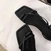 Fashion Women's Flat Sandals 2025 Summer New Fashion Open Toe Narrow Band Ladies Elegant Gladiator Shoes Outdoor Dress Toe Sandals 35 juoda
