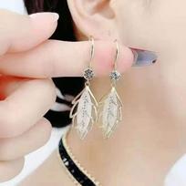 Trendy Cat's Eye Stone Leaf Dangle Earrings - Versatile, Simple Fashion Christmas Gift for Women