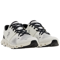 ON batai Cloud X3 balta/juoda