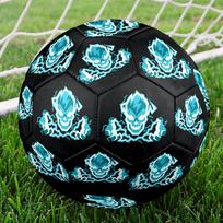 1PC Eerie Skull Emblem Soccer Ball Size 5 Football Machine Sewn Indoor/Outdoor Universal Football Surprise Collection n54 Size 5