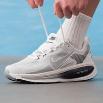 Nike Vomero Road Running Shoes II7189-100 6.5