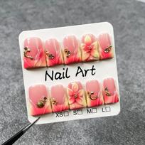 Short Duckbill Press-On Nails With 3D Shell Moon Star Floral Relief Design Gradient Sweet Cool Style Small white