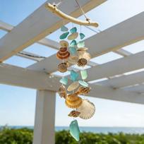 Coastal Wind Chimes, Beach-Style Hanging Ornaments, Made From Natural Driftwood, Sea Glass, and a Mixture of Seashells (Light Blue,L) šviesiai mėlyna spalva