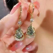 Needle Exquisite Small Micro-Inlaid Zircon Teardrop-Shaped Pearl Earrings For Women Fashionable Light Luxury Elegant Versatile Earrings