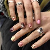 24Pcs Oval Polka Dot Striped Press On Nails Fake Nails Wearable Full Cover Nails Tips Acrylic Nail Tips For Women Fake Nails