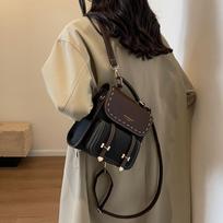 IELGY Simple casual fashion commuter backpack Joker retro juoda