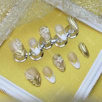 Short French Press-On Nails With Gold Bow Floral Design White Nude Acrylic Women L Includes 3-piece set nail art tools kit