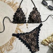 Juodas Gėlėtas Nėrinių Trikampis Bikini Komplektas Su Šukiniu Kraštu Dviejų Dalių Maudymosi Kostiumas Su Pakabuku S juoda