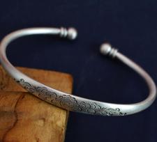 Zuyin 999 Retro Palace Style Carved Peony Flower Open Bracelet Female Pure Silver Art Young Student Band Adjustable size