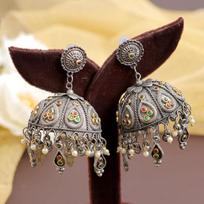 Oksiduoto sidabro įžymybių įkvėpti Jhumki auskarai gray