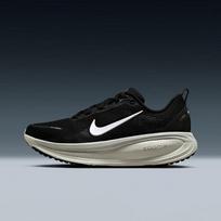 Nike Men's Vomero 18 Running Shoes 42 juoda