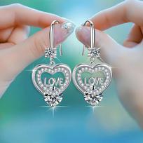 1 Pair Love Heart Drop Dangle Hook Earrings White Aqua Red Pink Purple Stone Love Letter Earrings Heart Shaped Jewelry balta