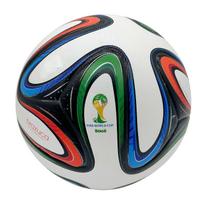 2014 m. Brazilijos Pasaulio taurės futbolo treniruočių kamuolys, dovanų rinkinys berniukui