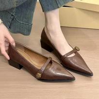 Fashion 2025 New Camellia French Vintage Pointy Toe Shallow Mouth Single Shoes Women Small Leather Shoes 35 ruda