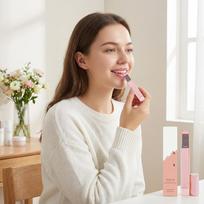 Speak Love  lūpų putlinamasis blizgus lūpų balzamas, ilgai išliekantis drėkinamasis lūpų dažų pieštukas 3g beige