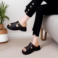 Fashion 2025 New Women'S Leather Upper Plus Size Sandals Open Toe Roman Thick Sole Flat Sandals Hollow Breathable Comfort 35 juoda