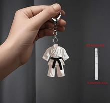 3D Acrylic Martial Arts Uniform Keychain with Black Belt Design Durable Key Holder Accessory for Karate Judo Taekwondo Fans and Practitioners One Size balta