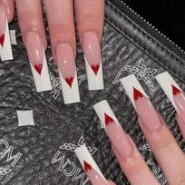 Long Press-On Nails With Heart Design French Style Removable Artificial Nail Tips Valentines Day Gel Nail Tips