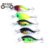 5 vnt žvejybos masalo Minnow plūduriuojantis Crankbait masalo kabliukų komplektas su reikmenų dėžute black