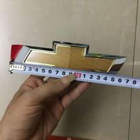 2009-2014 m. Chevrolet Cruze priekinių grotelių emblema ir galinio bagažinės emblema (Priekiniai ir galiniai automobilio ženkleliai) Yeiiow