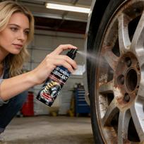100ml Rust Removal Spray Multi-Purpose Lubrication Vehicles Bicycle Metal Rust Remover for Equipment Maintenance 100ml