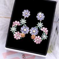 Europe and America Luxury Flower Cluster Ladybug Earrings for Women Colorful Cubic Zirconia Jewelry Garden Series Sweet Earring rožinė