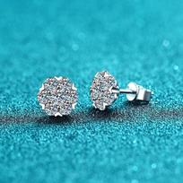 Moissanite smeigtukai auskarai 0,5CT 1CT baltu auksu dengti sterlingo sidabro D VVS1 Lab deimantiniai gėlių auskarai moterims Total carat 0.48ct