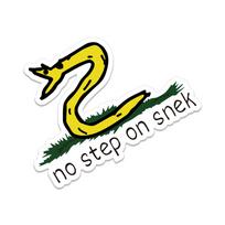 No Step On Snek Car Sticker Creative Snake Decal Suitable for Car Truck Off road Vehicles Windows Bumpers Auto Decor Accessories 15x11 cm