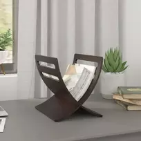 Medinis žurnalų laikiklis, rudas, pastatomas ant žemės