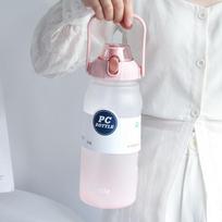 2000ML Large Capacity Plastic Water Bottle Outdoor Tour Straw Cup Portable Handle Sports Jugs Men Women Gym Fitness Drinkware 2000ml gray