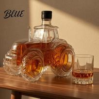 Traktoriaus formos stiklinis kolba Traktoriaus formos viskio grafinas 300ML Vyno butelis su dangteliu Skaidrus alkoholio laikymo indas su sandariu sandarikliu spiritiniams gėrimams