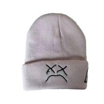 Winter Women Embroidery Knitting Hat Sad Expression Pattern Beanie Hat Hip Hop Style Women Men Warm Woolen Hat KTB šviesiai rausvos spalvos