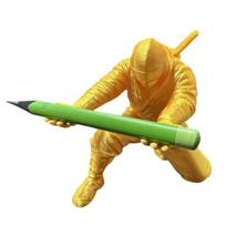 3D Printed Ninja Pen Holder Desk Organizer for Office Classroom Creative Pencil Stand Ornaments Study Gifts for Kid geltona
