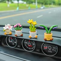 4 vnt. Mielas gėlių vazonas Automobilio dekoracija Centras Automobilio konsolės interjero prietaisų skydelio priedai Animacinis vazoninis augalas Ornamentas Dovana 4Pcs