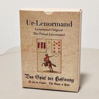 36 kortų likimo spėjimo rinkinys Ur-Lenormand Orakulo kortos Senovinis XVIII a. spėjimo kaladė tamsi chaki spalva