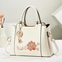 Factory high-end Chinese style embroidered crossbody bag as a gift for mom, middle-aged lady handbag new style
