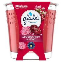 Glade Luscious Cherry & Peony scented candle 112ml kvepianti žvakė