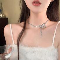 Shiny Full  Butterfly Choker Necklace For Women Luxury Silver Color Bling  Clavicle Chain Necklace Jewelry 1PC beige