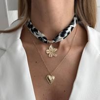 SHIXIN 2Pcs/Set Vintage Flower Love Heart Pendant Necklace for Women Elegant Leopard Pattern Chiffon Fabric Choker Party Jewelry