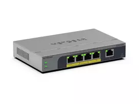 NETGEAR GS105EPP nevaldomas gigabitinio eterneto (10/100/1000) jungiklis su „Power over Ethernet“ (PoE), skirtas stalui/sienai, pilkas