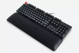 Plaštakos atrama GLORIOUS GSW-100-STEALTH — putos, juoda, 430×100×13 mm