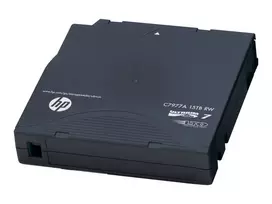 Hewlett Packard Enterprise HPE Ultrium Non-Custom Labeled Data Cartridge - 20 x LTO Ultrium 7 - 6TB / 15TB - Mit Strichcodeetikett (C7977AN)