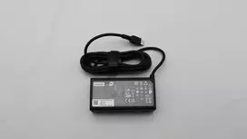 Maitinimo adapteris Lenovo 65W USB-C įkroviklis 5A11J62092 nešiojamiesiems kompiuteriams ir USB-C įrenginiams