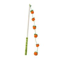 Cat Wand Toys 15.7 Inch Wooden Fruit-Shaped With Anti-Slip Handle Cat Teaser Toy For Indoor Kitten Playing Exercising Teeth oranžinė