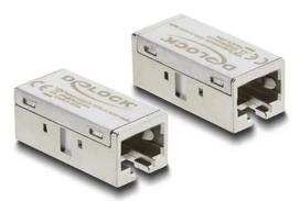 DELOCK adapteris RJ45 lizdas-lizdas Cat.6A metalinis, plokščias, sidabrinis, 15,6×33,1×13,1 mm