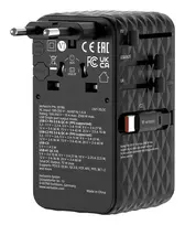 Verbatim Charge 'n' Travel 70W 2C Universalus kelioninis adapteris su įtraukiamais laidais juodas