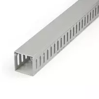 StarTech.com Lankstus kabelių kanalas su dangteliu, 50 mm x 50 mm, 2 m, PVC, pilkas